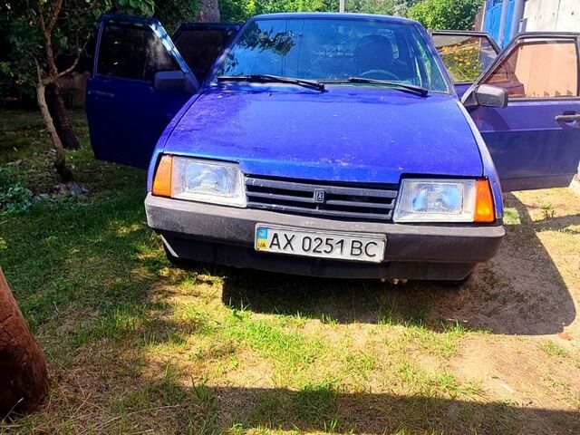 Синий ВАЗ 21099, объемом двигателя 1.5 л и пробегом 100 тыс. км за 800 $, фото 1 на Automoto.ua
