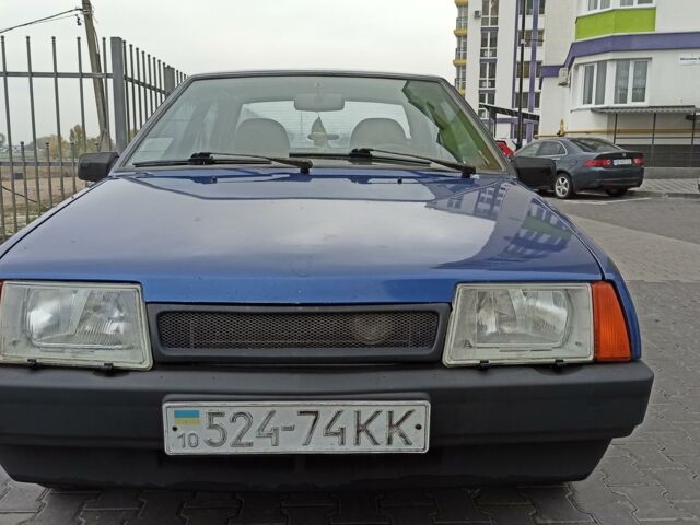 Синий ВАЗ 21099, объемом двигателя 1.5 л и пробегом 151 тыс. км за 2000 $, фото 1 на Automoto.ua
