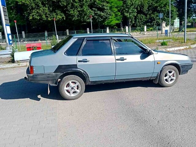 Синий ВАЗ 21099, объемом двигателя 1.5 л и пробегом 300 тыс. км за 1400 $, фото 1 на Automoto.ua