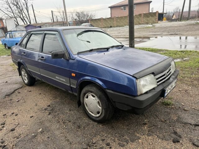 Синий ВАЗ 21099, объемом двигателя 1.5 л и пробегом 200 тыс. км за 999 $, фото 1 на Automoto.ua