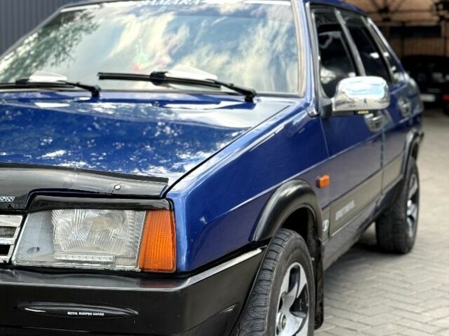 Синий ВАЗ 21099, объемом двигателя 1.5 л и пробегом 111 тыс. км за 1750 $, фото 1 на Automoto.ua