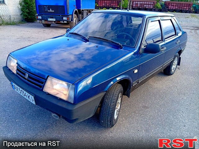 Синий ВАЗ 21099, объемом двигателя 1.5 л и пробегом 289 тыс. км за 950 $, фото 1 на Automoto.ua