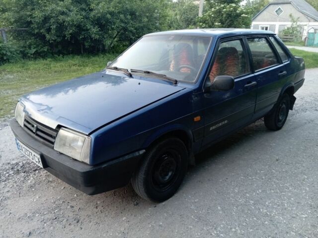 Синий ВАЗ 21099, объемом двигателя 1 л и пробегом 242 тыс. км за 800 $, фото 1 на Automoto.ua