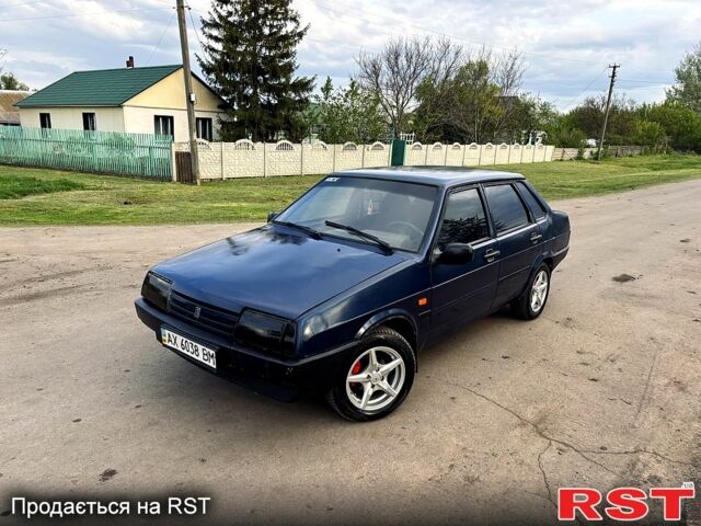 Синий ВАЗ 21099, объемом двигателя 1.5 л и пробегом 200 тыс. км за 1499 $, фото 1 на Automoto.ua