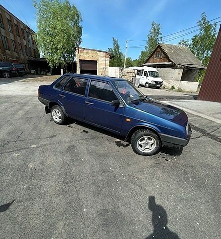 Синий ВАЗ 21099, объемом двигателя 1.5 л и пробегом 100 тыс. км за 1100 $, фото 1 на Automoto.ua