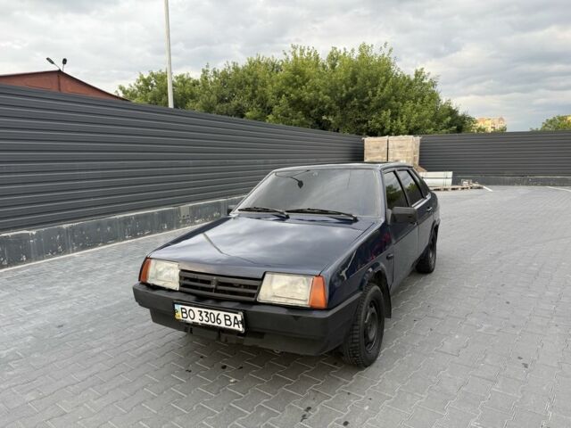Синий ВАЗ 21099, объемом двигателя 1.5 л и пробегом 376 тыс. км за 1100 $, фото 1 на Automoto.ua