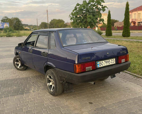 Синий ВАЗ 21099, объемом двигателя 1.5 л и пробегом 240 тыс. км за 1650 $, фото 1 на Automoto.ua