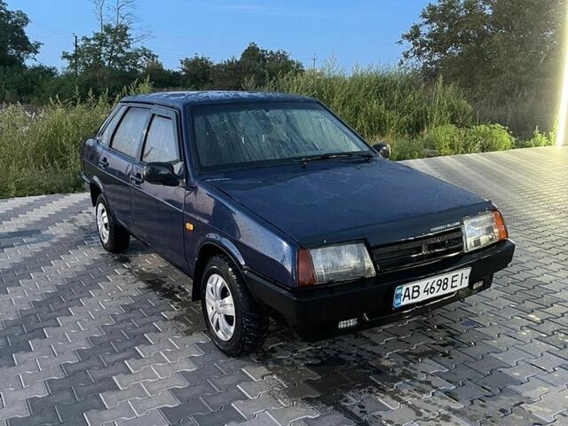 Синий ВАЗ 21099, объемом двигателя 1.5 л и пробегом 245 тыс. км за 950 $, фото 1 на Automoto.ua