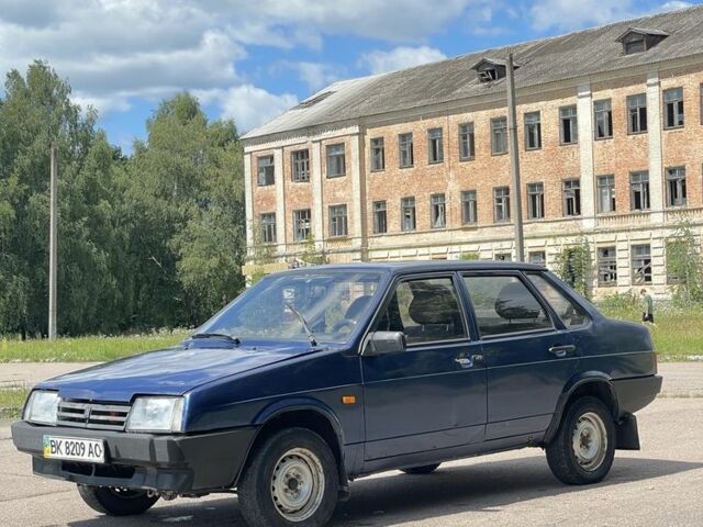 Синій ВАЗ 21099, об'ємом двигуна 1.5 л та пробігом 255 тис. км за 1154 $, фото 1 на Automoto.ua