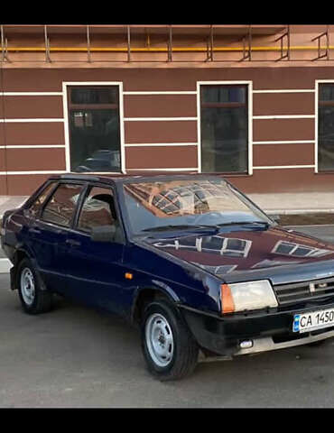 Синий ВАЗ 21099, объемом двигателя 1.5 л и пробегом 150 тыс. км за 1500 $, фото 1 на Automoto.ua
