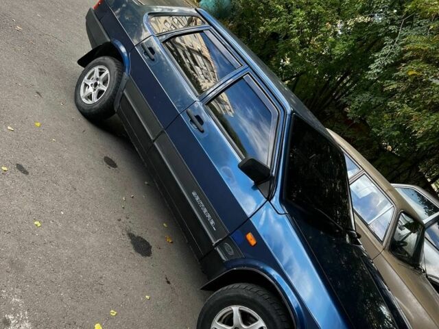Синий ВАЗ 21099, объемом двигателя 1.5 л и пробегом 200 тыс. км за 1200 $, фото 1 на Automoto.ua