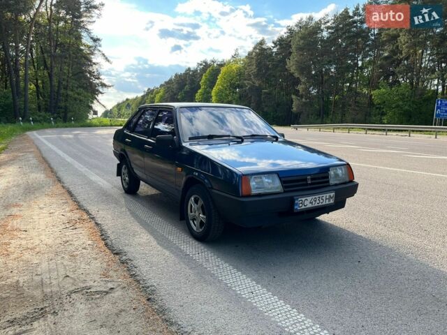 Синий ВАЗ 21099, объемом двигателя 1.6 л и пробегом 275 тыс. км за 1350 $, фото 1 на Automoto.ua