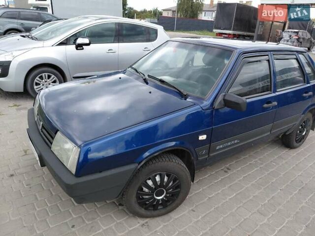 Синий ВАЗ 21099, объемом двигателя 1.5 л и пробегом 163 тыс. км за 1650 $, фото 1 на Automoto.ua