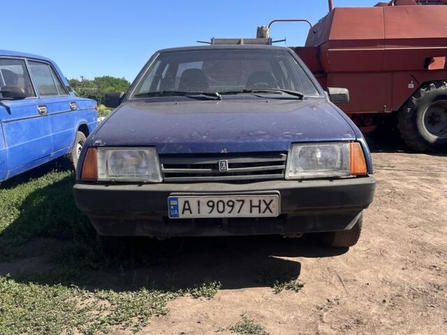 Синий ВАЗ 21099, объемом двигателя 1.5 л и пробегом 300 тыс. км за 472 $, фото 1 на Automoto.ua