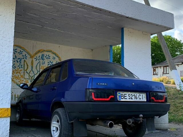 Синий ВАЗ 21099, объемом двигателя 1.5 л и пробегом 300 тыс. км за 1700 $, фото 1 на Automoto.ua