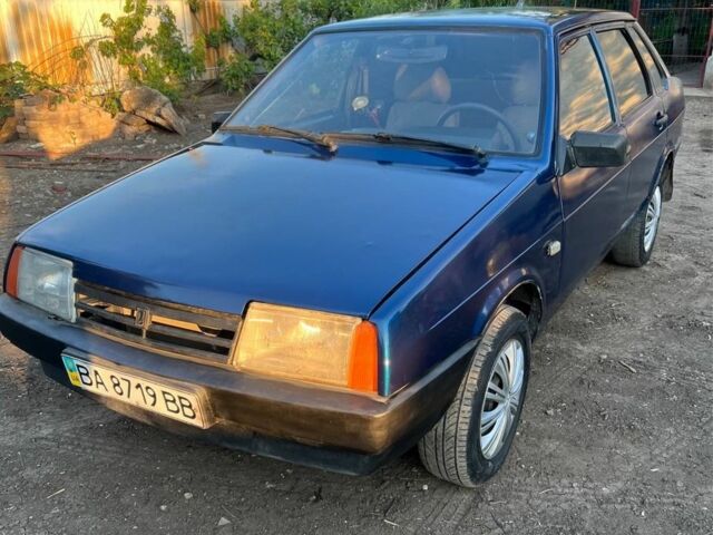 Синий ВАЗ 21099, объемом двигателя 1.5 л и пробегом 170 тыс. км за 848 $, фото 1 на Automoto.ua