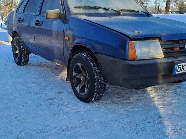 Синій ВАЗ 21099, об'ємом двигуна 1.5 л та пробігом 250 тис. км за 1200 $, фото 1 на Automoto.ua