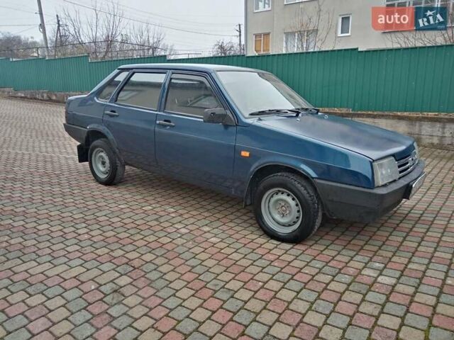 Синий ВАЗ 21099, объемом двигателя 1.5 л и пробегом 110 тыс. км за 1400 $, фото 1 на Automoto.ua