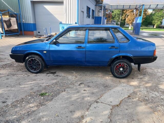 Синій ВАЗ 21099, об'ємом двигуна 1.5 л та пробігом 312 тис. км за 1350 $, фото 1 на Automoto.ua