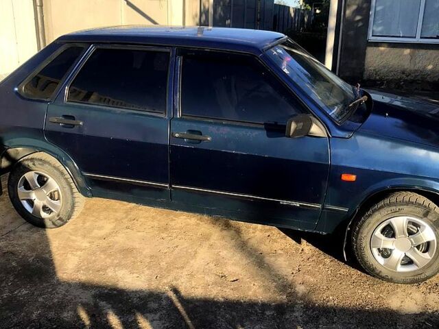 Синий ВАЗ 21099, объемом двигателя 1.5 л и пробегом 225 тыс. км за 1550 $, фото 1 на Automoto.ua