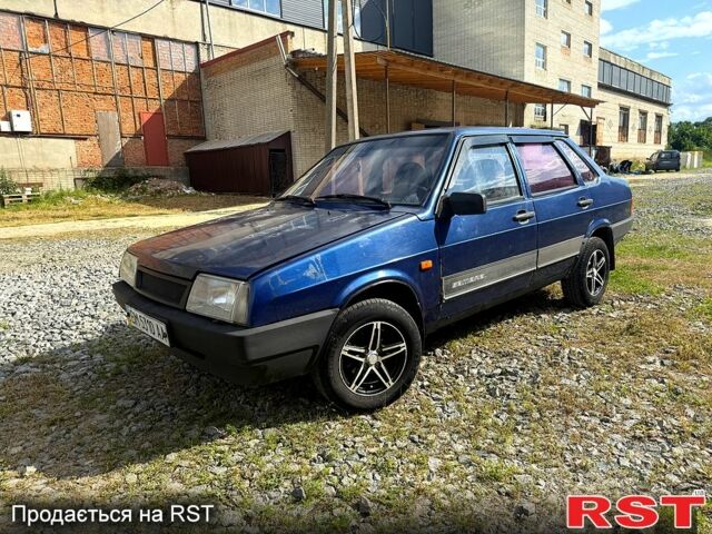 Синий ВАЗ 21099, объемом двигателя 1.5 л и пробегом 216 тыс. км за 950 $, фото 1 на Automoto.ua