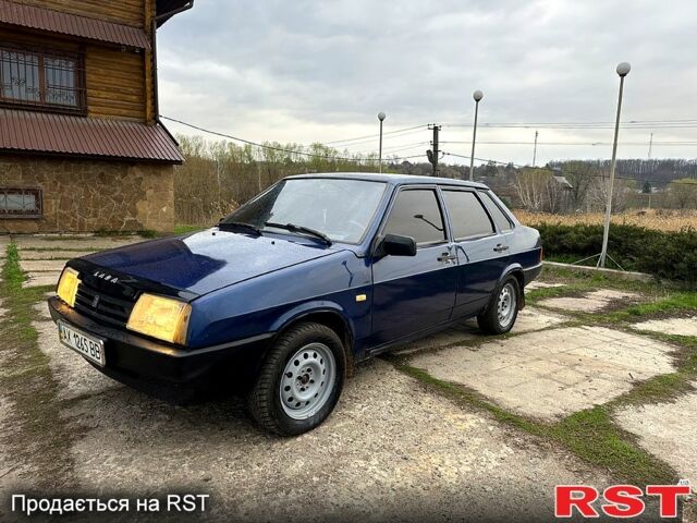 Синий ВАЗ 21099, объемом двигателя 1.5 л и пробегом 200 тыс. км за 1650 $, фото 1 на Automoto.ua