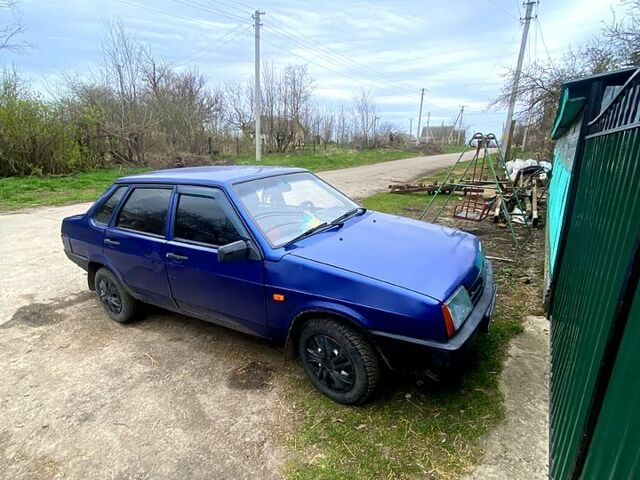 Синій ВАЗ 21099, об'ємом двигуна 1.5 л та пробігом 300 тис. км за 1200 $, фото 1 на Automoto.ua