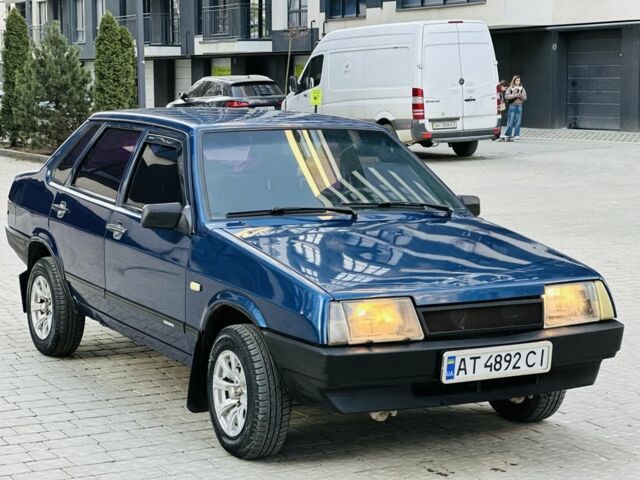 Синий ВАЗ 21099, объемом двигателя 1.5 л и пробегом 170 тыс. км за 1650 $, фото 1 на Automoto.ua