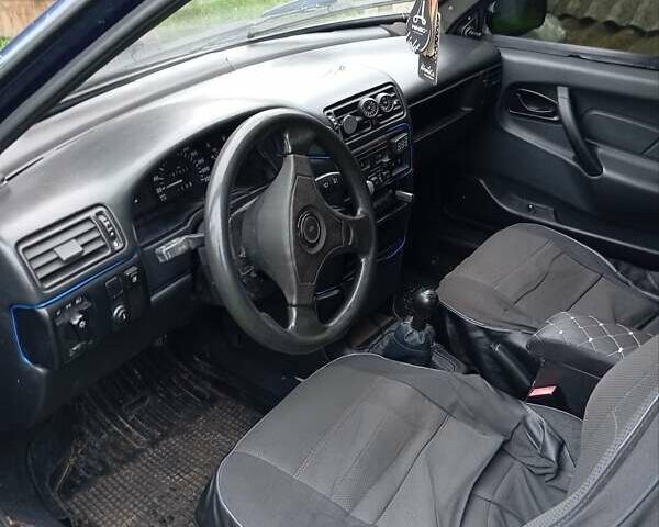 Синий ВАЗ 21099, объемом двигателя 1.5 л и пробегом 200 тыс. км за 1600 $, фото 1 на Automoto.ua