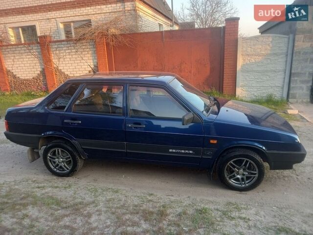 Синий ВАЗ 21099, объемом двигателя 1.5 л и пробегом 154 тыс. км за 2100 $, фото 1 на Automoto.ua