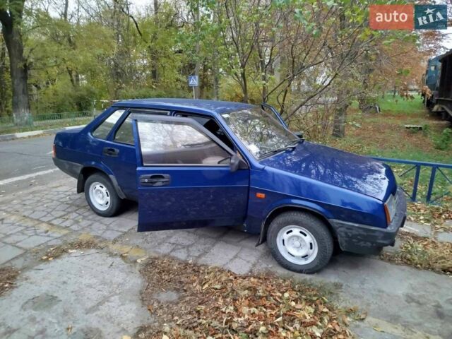 Синий ВАЗ 21099, объемом двигателя 1.5 л и пробегом 282 тыс. км за 1900 $, фото 1 на Automoto.ua