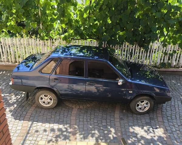 Синій ВАЗ 21099, об'ємом двигуна 1.5 л та пробігом 215 тис. км за 1600 $, фото 1 на Automoto.ua
