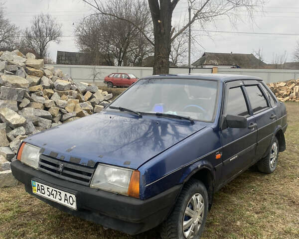 Синий ВАЗ 21099, объемом двигателя 1.6 л и пробегом 272 тыс. км за 1100 $, фото 1 на Automoto.ua