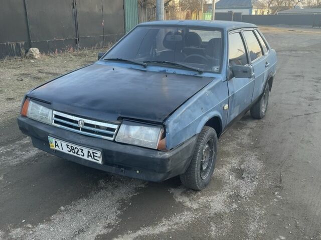 Синий ВАЗ 21099, объемом двигателя 1.5 л и пробегом 260 тыс. км за 700 $, фото 1 на Automoto.ua