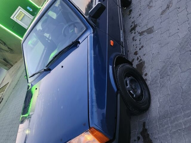 Синий ВАЗ 21099, объемом двигателя 1.5 л и пробегом 100 тыс. км за 800 $, фото 1 на Automoto.ua