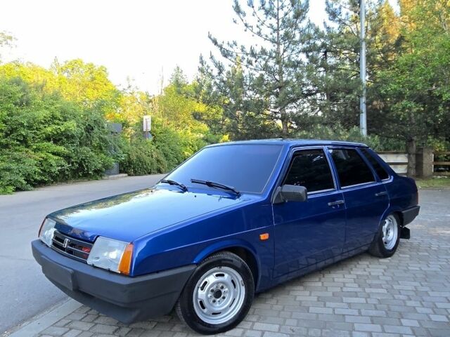 Синий ВАЗ 21099, объемом двигателя 1.6 л и пробегом 155 тыс. км за 3100 $, фото 1 на Automoto.ua