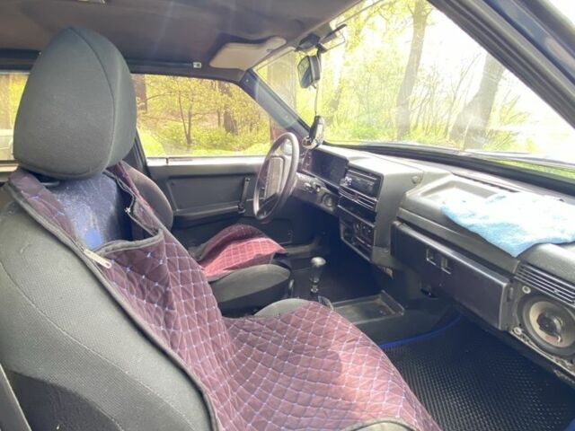 Синий ВАЗ 21099, объемом двигателя 1.5 л и пробегом 300 тыс. км за 1400 $, фото 1 на Automoto.ua