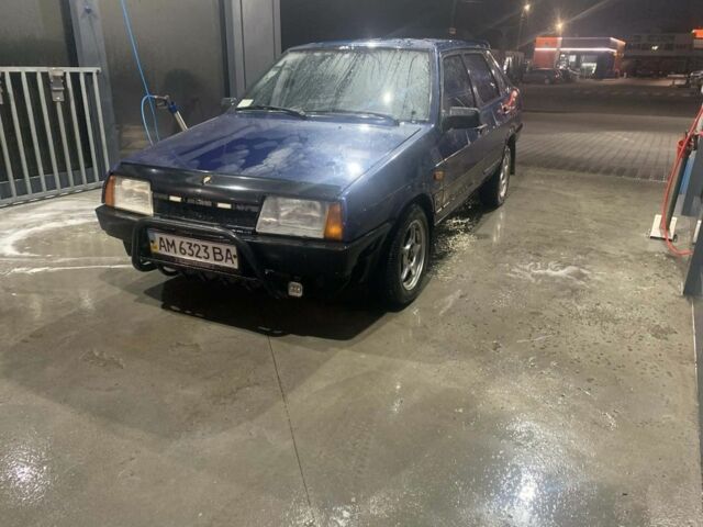 Синий ВАЗ 21099, объемом двигателя 1.5 л и пробегом 200 тыс. км за 1300 $, фото 1 на Automoto.ua