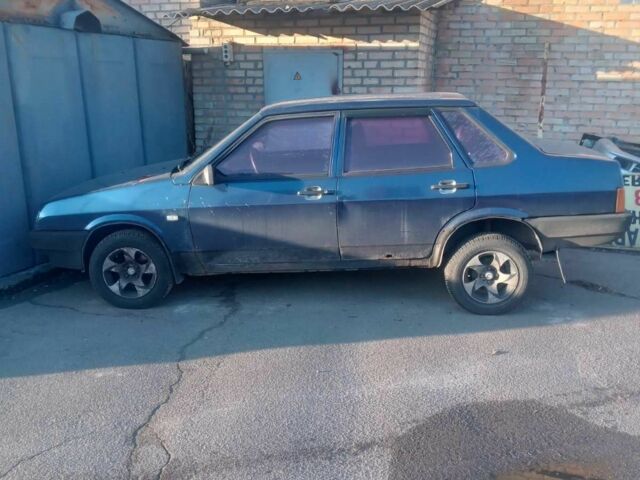 Синій ВАЗ 21099, об'ємом двигуна 1.5 л та пробігом 250 тис. км за 900 $, фото 1 на Automoto.ua