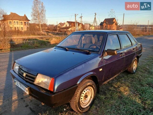 Синій ВАЗ 21099, об'ємом двигуна 1.5 л та пробігом 215 тис. км за 2000 $, фото 1 на Automoto.ua