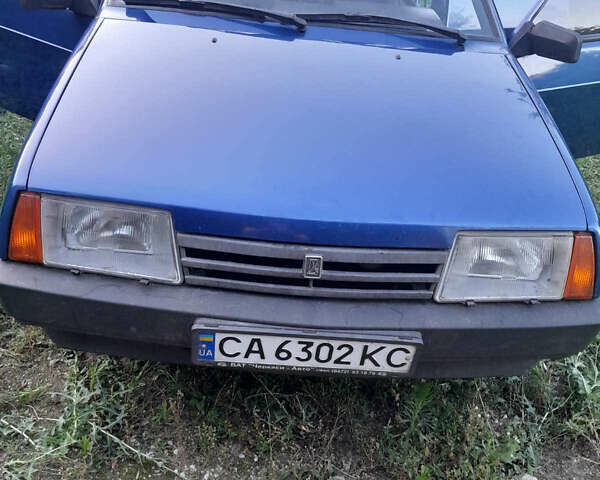 Синий ВАЗ 21099, объемом двигателя 1.5 л и пробегом 178 тыс. км за 2000 $, фото 1 на Automoto.ua