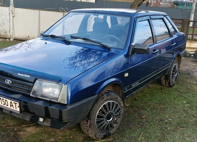 Синій ВАЗ 21099, об'ємом двигуна 1.5 л та пробігом 127 тис. км за 1700 $, фото 1 на Automoto.ua