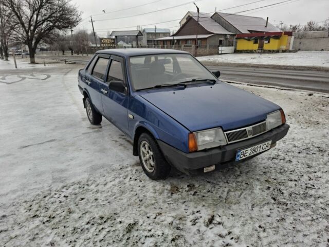 Синий ВАЗ 21099, объемом двигателя 1.5 л и пробегом 190 тыс. км за 1900 $, фото 1 на Automoto.ua