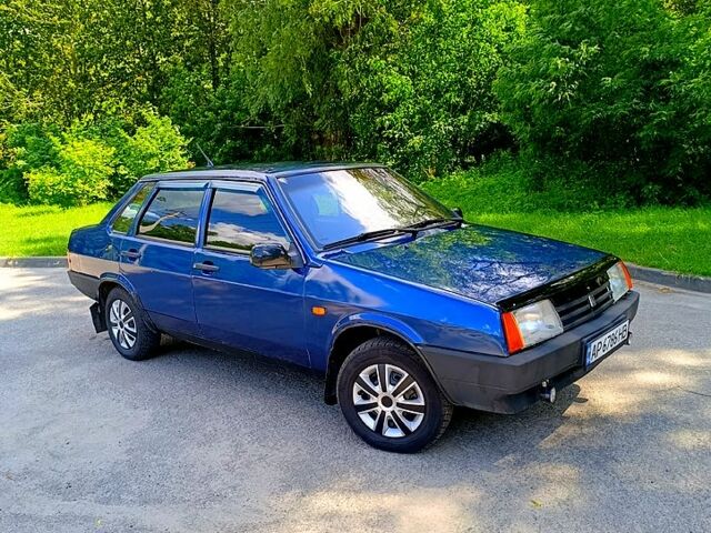 Синий ВАЗ 21099, объемом двигателя 1.5 л и пробегом 170 тыс. км за 1450 $, фото 1 на Automoto.ua