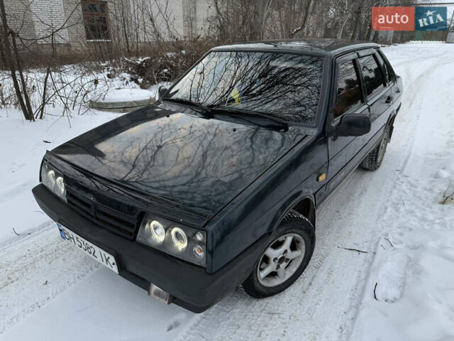 Синий ВАЗ 21099, объемом двигателя 1.5 л и пробегом 200 тыс. км за 1250 $, фото 1 на Automoto.ua