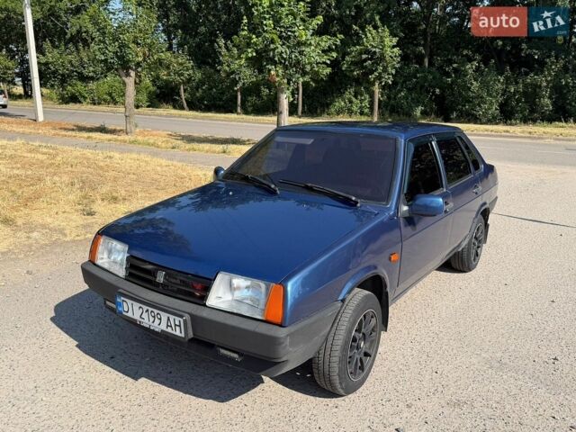 Синий ВАЗ 21099, объемом двигателя 1.5 л и пробегом 200 тыс. км за 1550 $, фото 1 на Automoto.ua