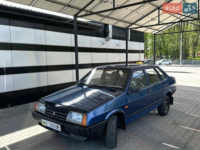 Синий ВАЗ 21099, объемом двигателя 1.5 л и пробегом 88 тыс. км за 1350 $, фото 1 на Automoto.ua