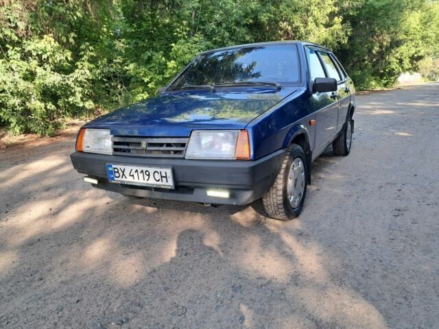 Синий ВАЗ 21099, объемом двигателя 1.5 л и пробегом 200 тыс. км за 1450 $, фото 1 на Automoto.ua