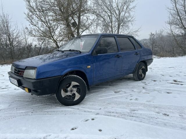 Синій ВАЗ 21099, об'ємом двигуна 1.5 л та пробігом 215 тис. км за 1800 $, фото 1 на Automoto.ua