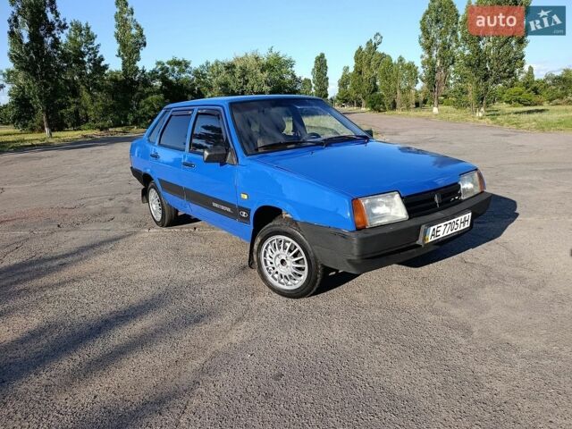 Синий ВАЗ 21099, объемом двигателя 1.5 л и пробегом 222 тыс. км за 1350 $, фото 1 на Automoto.ua
